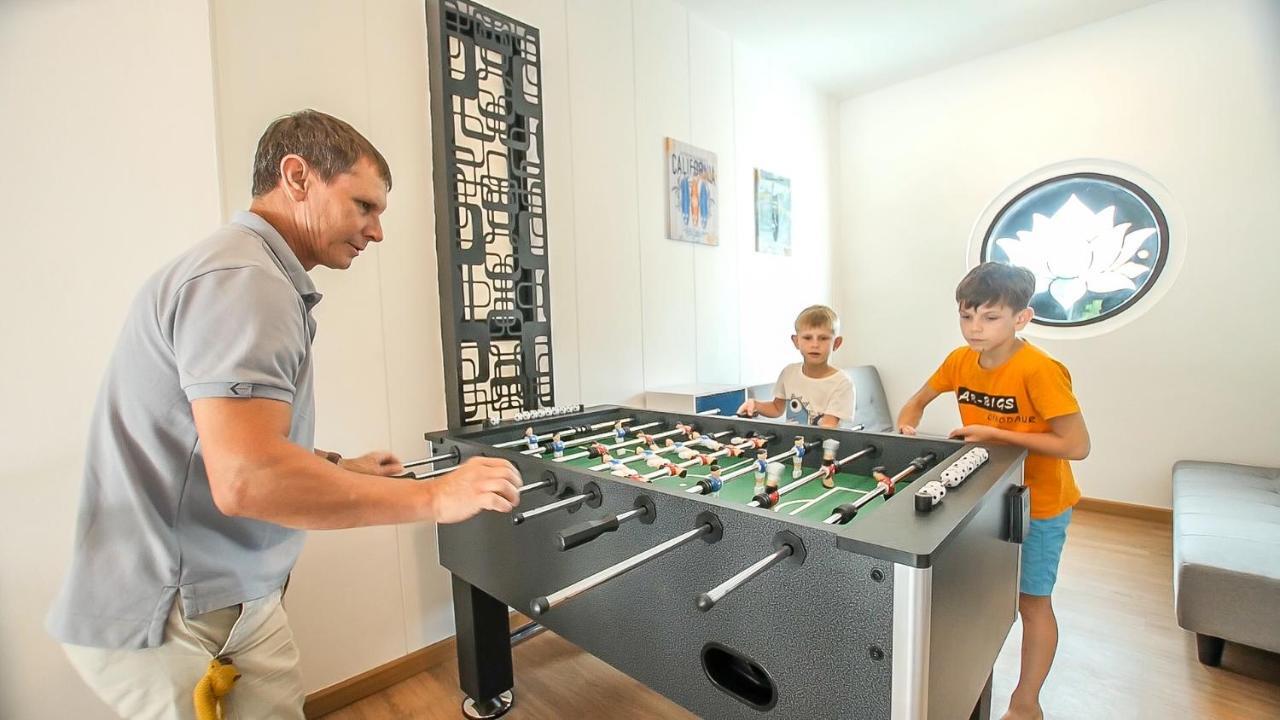Happy Family Villa Phuket Екстериор снимка