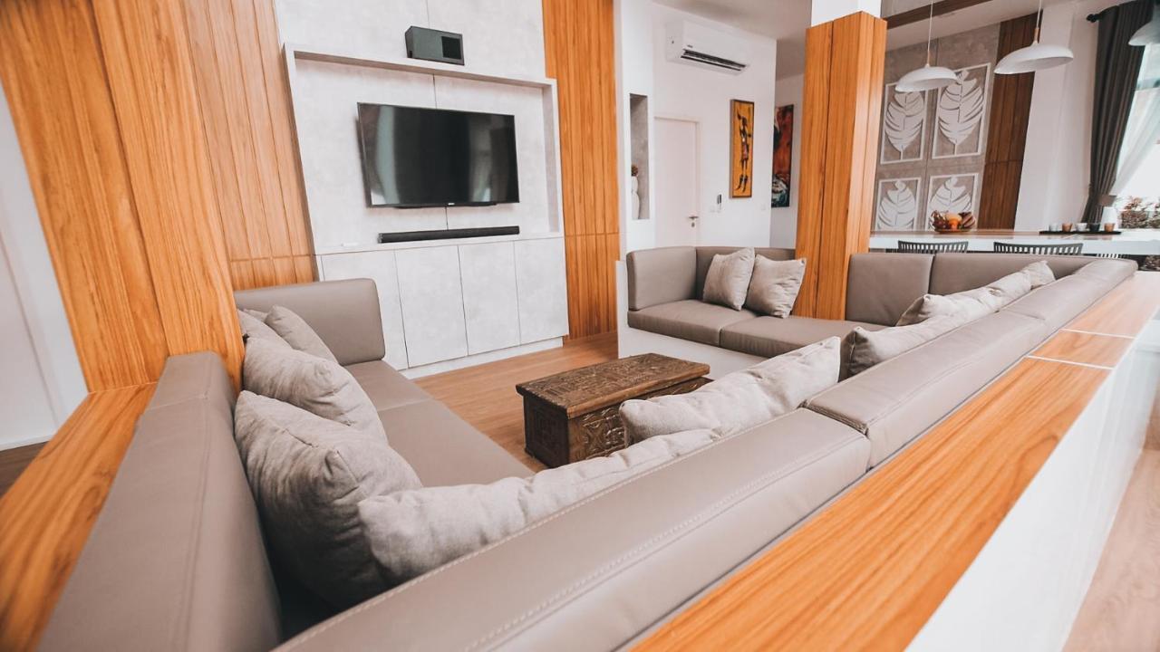 Happy Family Villa Phuket Екстериор снимка